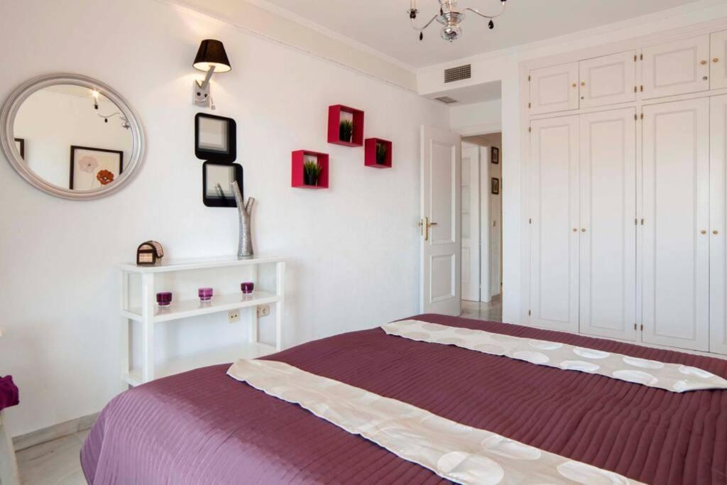 Fuengirola , Beach, Centre ,Balcony With Seaview, For 4 Persons Dış mekan fotoğraf