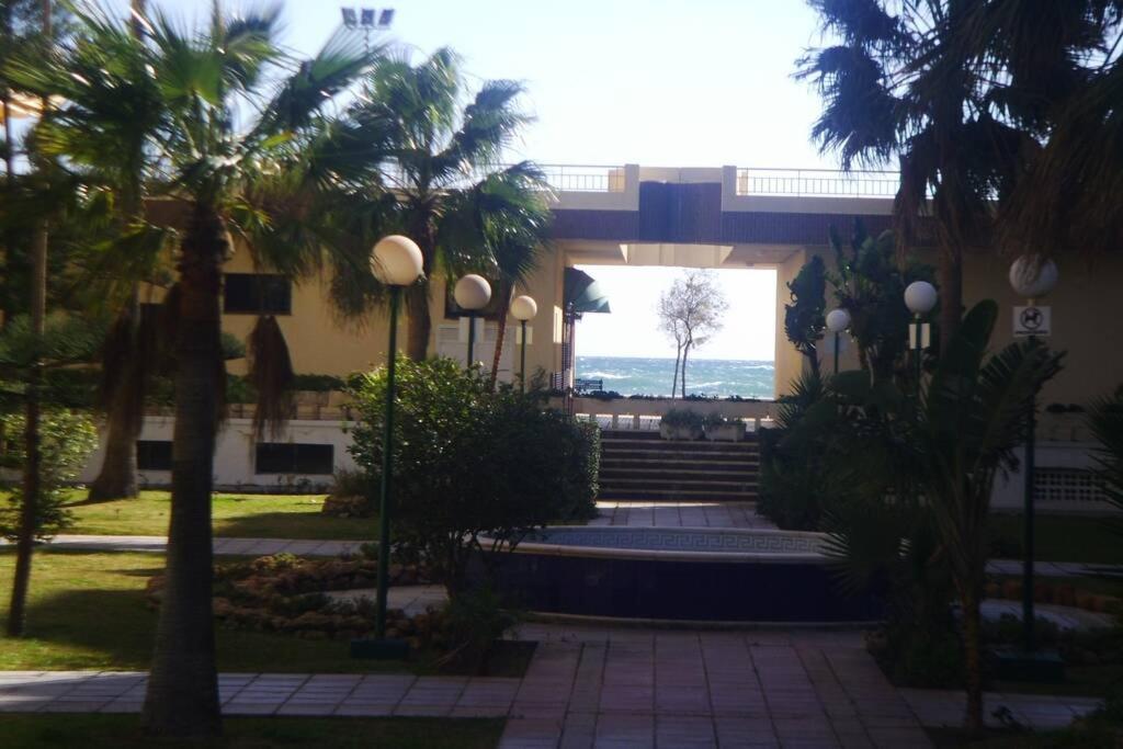 Fuengirola , Beach, Centre ,Balcony With Seaview, For 4 Persons Dış mekan fotoğraf